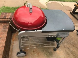 Rare First Edition Red Weber Performer Kettle on Modern Upgraded Cart 2