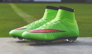 Nike Mercurial Superflys Iv Electric Green And Pink Soccer Cleats Size 9.  5 Rare