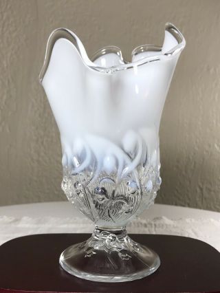 Vintage Fenton White Opalescent Lily Of The Valley Handkerchief Vase Signed 7