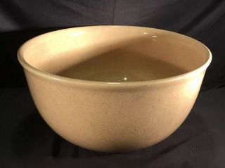 Vintage Htf Bauer Large Bowl 9 Mixing Pottery Tan Speckled Glaze 10.  25 X 5.  25”
