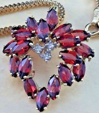 Awesome Red Garnet & Diamonds 14kt Gold Cluster Necklace Pendant Vintage