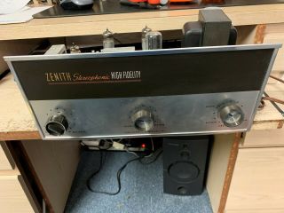 Vintage Zenith Vacuum Tube Stereo Phonograph Amplifier.  6bq5se