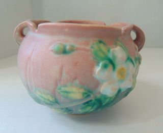 Vintage Roseville Pottery U.  S.  A.  White Rose Blue Handled Bowl 653 - 3 "