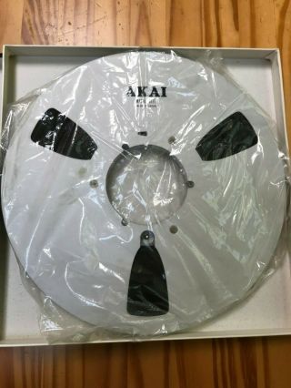 Vintage Akai 10.  5 By 1/4 Reel To Reel Tape Pre - Owned Moisture Cover