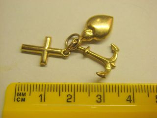 Large Vintage 9kt Solid 9ct Gold Faith Hope And Charity Charm 1.  8 Grams
