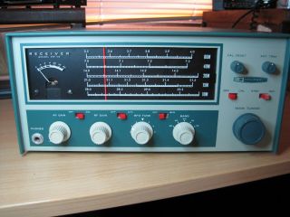 Vintage Heathkit Hr - 10 Ham Radio Receiver