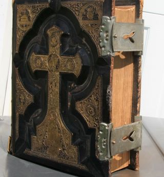 Antique C1885 Catholic Family Bible Douay Rheims Brass Clasps No Writting