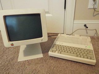 Vintage Apple Computer W/ Monitor Apple Llc
