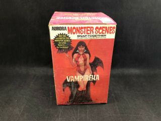 Vintage 1971 Aurora Monster Scenes Vampirella Snap - Together Model Kit 638