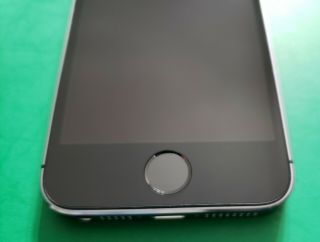 Apple iPhone 5s - 64GB - Space Gray  A1533 (GSM) RARE IOS 7.  1.  1 - 3