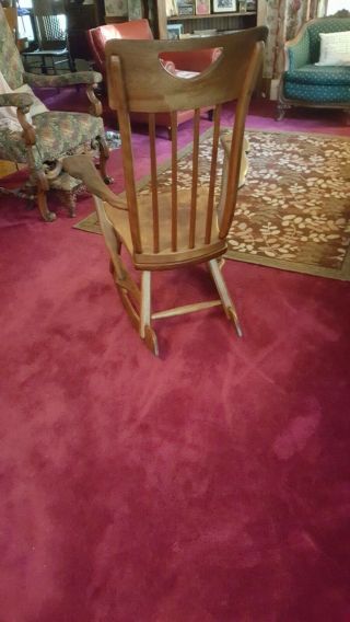 1940 ' s ARTS AND CRAFTS MAPLE ROCKER BY SIKES CHAIR CO.  BUFFALO,  YORK GREAT. 2