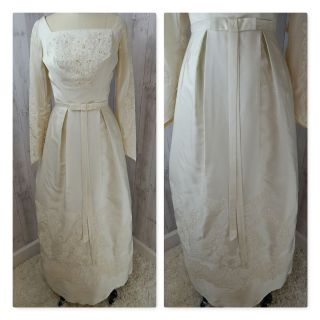 1960s Vintage Satin Wedding Dress/Gown White w/Lace Pearl Applique 34x26x54 XS 2