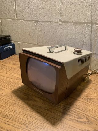 Vintage 1957 General Electric GE 9T001 Portable TV Television Made In USA 2