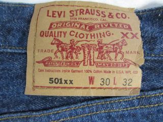 Vtg USA Made Levi 501 Button Fly DARK Denim Jeans Tag 30x32 Measure 28x30.  5 8