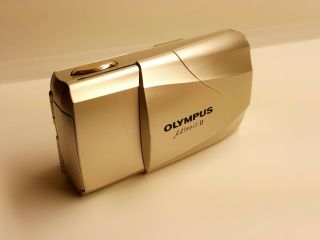 Olympus Mju - II - 2.  8 / 35mm Lens - -.  silver mju - 2 µ - II camera Rare 2