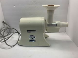 The Champion Worlds Finest Juicer Juice Extractor G5 - Ng - 853s Heavy Duty Vintage