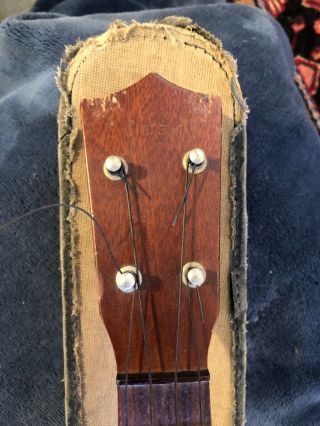 Vintage 1920 ' s Ukulele Banjo Banjolele 4 strings case 2