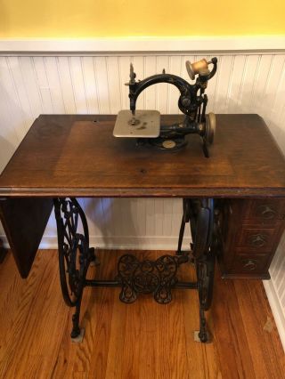 Antique Willcox And Gibbs Cast Iron Foot Pedal Crank Sewing Machine