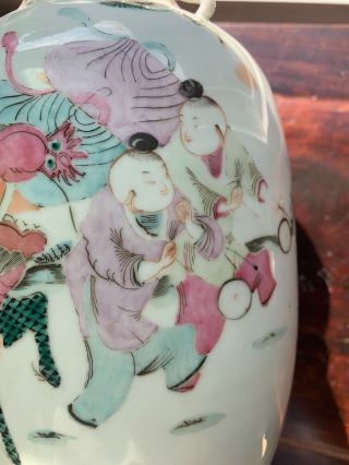 LARGE CHINESE LATE QING PERIOD FAMILLE ROSE PORCELAIN ANTIQUE VASE 9