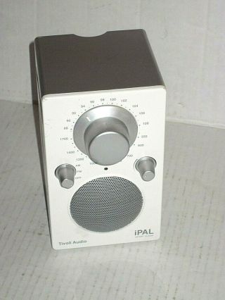 Vintage Tivoli Audio Henry Kloss Pal Am/fm Portable Radio White/silver