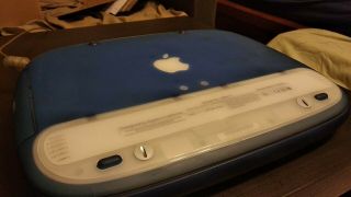 Apple iBook G3 Clamshell 366 MHz 576 MB 16 GB SSD OS X Indigo Blue Vintage 5