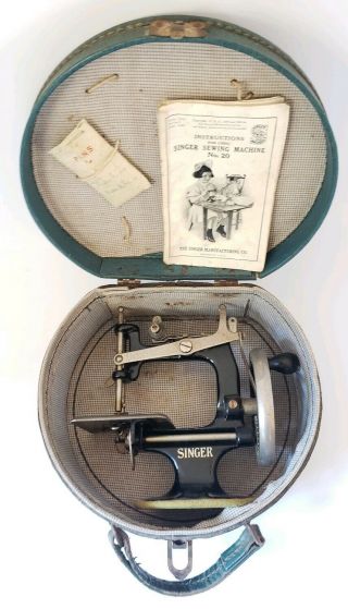 Vintage Singer No 20 Sewhandy Childs Sewing Machine W/ Travel Case