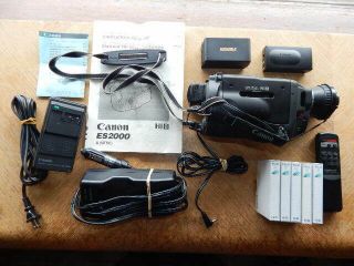 Vintage 1995 Canon Es2000a Hi - Fi 8mm Video Camcorder,  Remote,  Batteries,  Cords