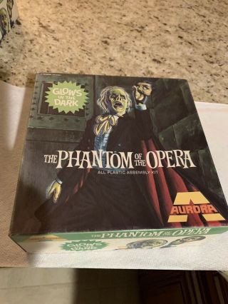 Vintage 1972 Aurora Phantom Of The Opera Monster Model Kit Glow In Dark B201