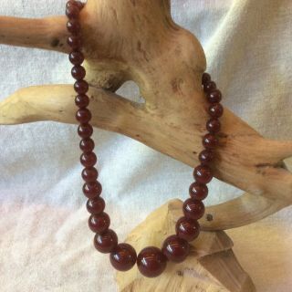 Vintage Bakelite Necklace Choker Cherry Amber Red Round Beaded Graduated