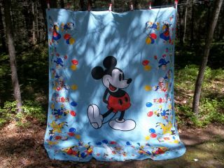 Vtg Disney Productions Bedspread Dumbo Pluto Scrooge Etc Mickey Mouse In Center