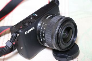 Canon Eos M10 W/ Ef - M 16 - 45mm Is Stm Kit Lens,  Rarely,