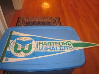 Vintage Hartford Whalers Autographed Pennant - Signed By 27 - Francis - Liut - Dineen