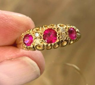 ANTIQUE VICTORIAN 18CT GOLD RUBY & DIAMOND LADIES RING UK SIZE X - LARGE SIZE 5