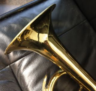 Vintage King 061 Bb Gold Trumpet With Hard Case,  7C Mouth Piece 5