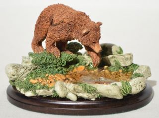 Vintage Country Artists Figurine Statue - Bear Catching Fish In A Pool England