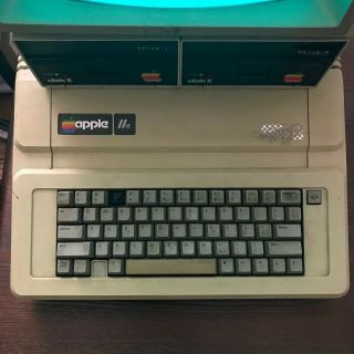 RARE Vintage Apple IIe Computer with Monitor,  2 Floppy Drives,  20 Floppy Disks 2