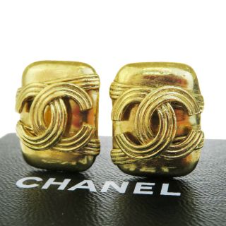 Authentic Chanel Cc Logos Earrings Gold - Tone Clip - On France 94a Vintage 61bg683