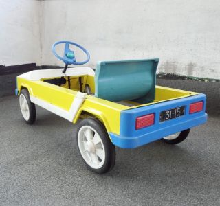 VINTAGE 1970 RUSSIAN PEDAL CAR YELLOW RESTORED CAR VERY RARE 3