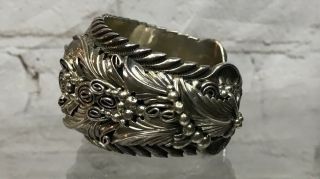 vintage navajo signed ADC heavy sterling silver leaves cuff bracelet 6
