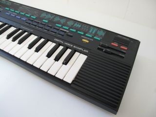 Yamaha VSS - 30 PortaSound Digital Voice Sampler Vintage Synthesizer VSS 30 4