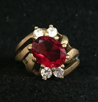 Lovely 14k Gold Vintage Ladies Ring With Raised Ruby Red Stone Setting Size 7