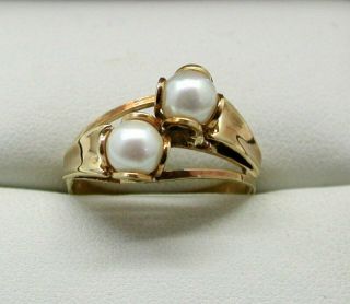 Vintage Lovely 14 Carat Gold Two Stone Cultured Pearl Ring Size Q