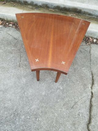 Mid Century Modern Wedge Table By Merton Gershon For American Of Martinsville