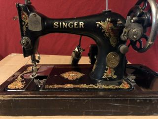 Antique Singer Sewing Machine Vintage Model Aa276607 Great Looks Better