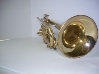 Vintage Olds Ambassador Trumpet W/case And Two Mouthpieces