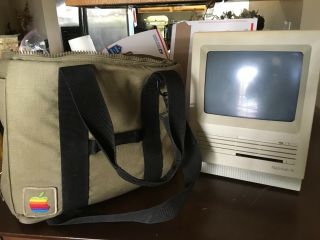 Vintage 1980s Apple Macintosh Se With Tote Bag,  Mouse,  Orig Power Chord