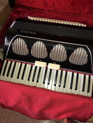 Vintage Galanti Accordion 120 Button Made in Italy Velvet Lined Hard Case Exc 2