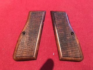 Vintage Factory Browning Belgium Hi Power 9mm Checkered Wood Grips W/ Red Back