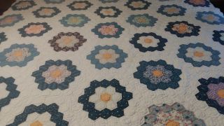 Wonderful Vintage Calico Blues Feedsack Hand Stitched Flower Garden Quilt Aafa