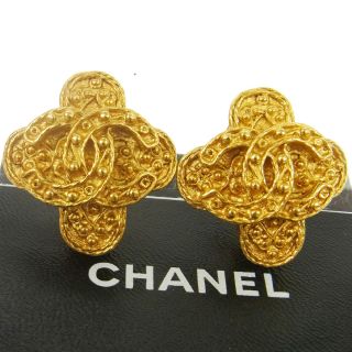 Auth Chanel Vintage Cc Logos Earrings 1.  1 - 1.  1 " Clip - On Gold - Tone Ak16725j